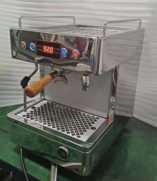 Professional Semiautomatic Commercial Coffee Making Machine For Hotel