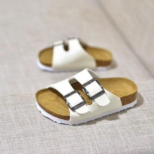 

2021 new simple one word open toe double buckle large size flat women slippers, Picture