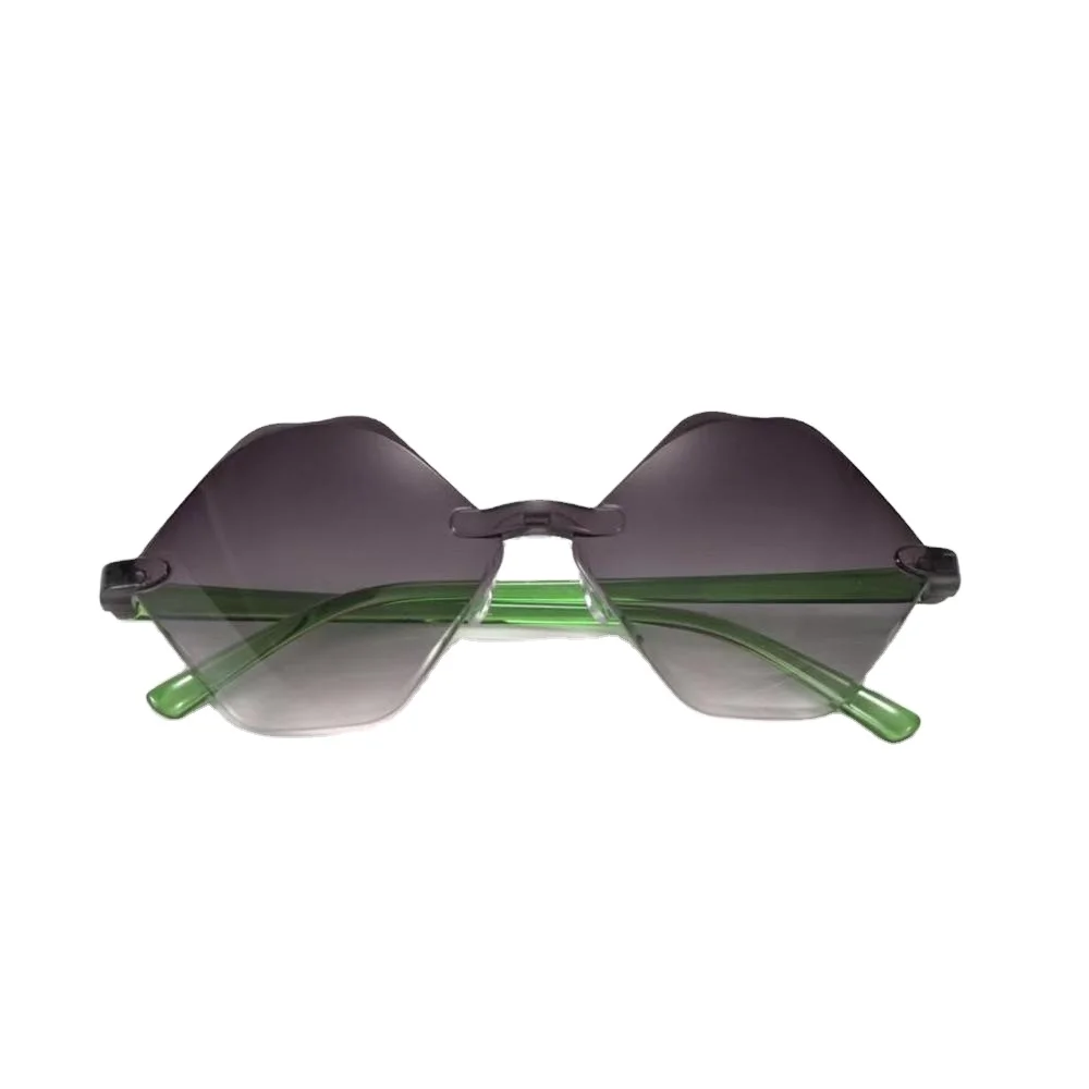 

RENNES [RTS] Fashion PC Frame Gradient Transparent Sun glasses Polygon Custom Sunglasses for Men and Women, Picture