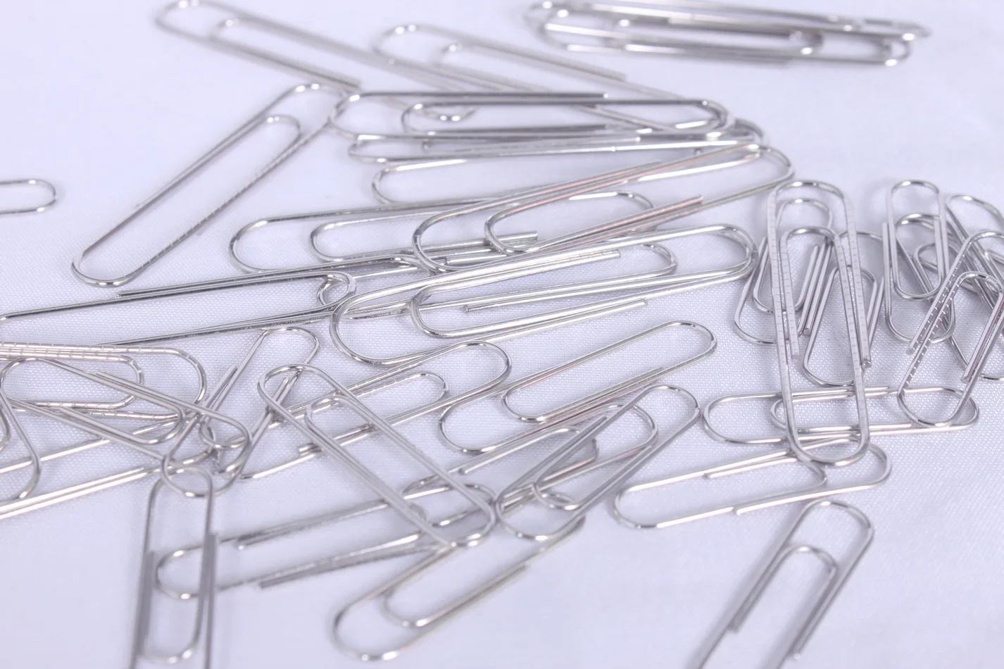 Wholesale Popular 25/28/33/50mm Different Size Clips With Best Price