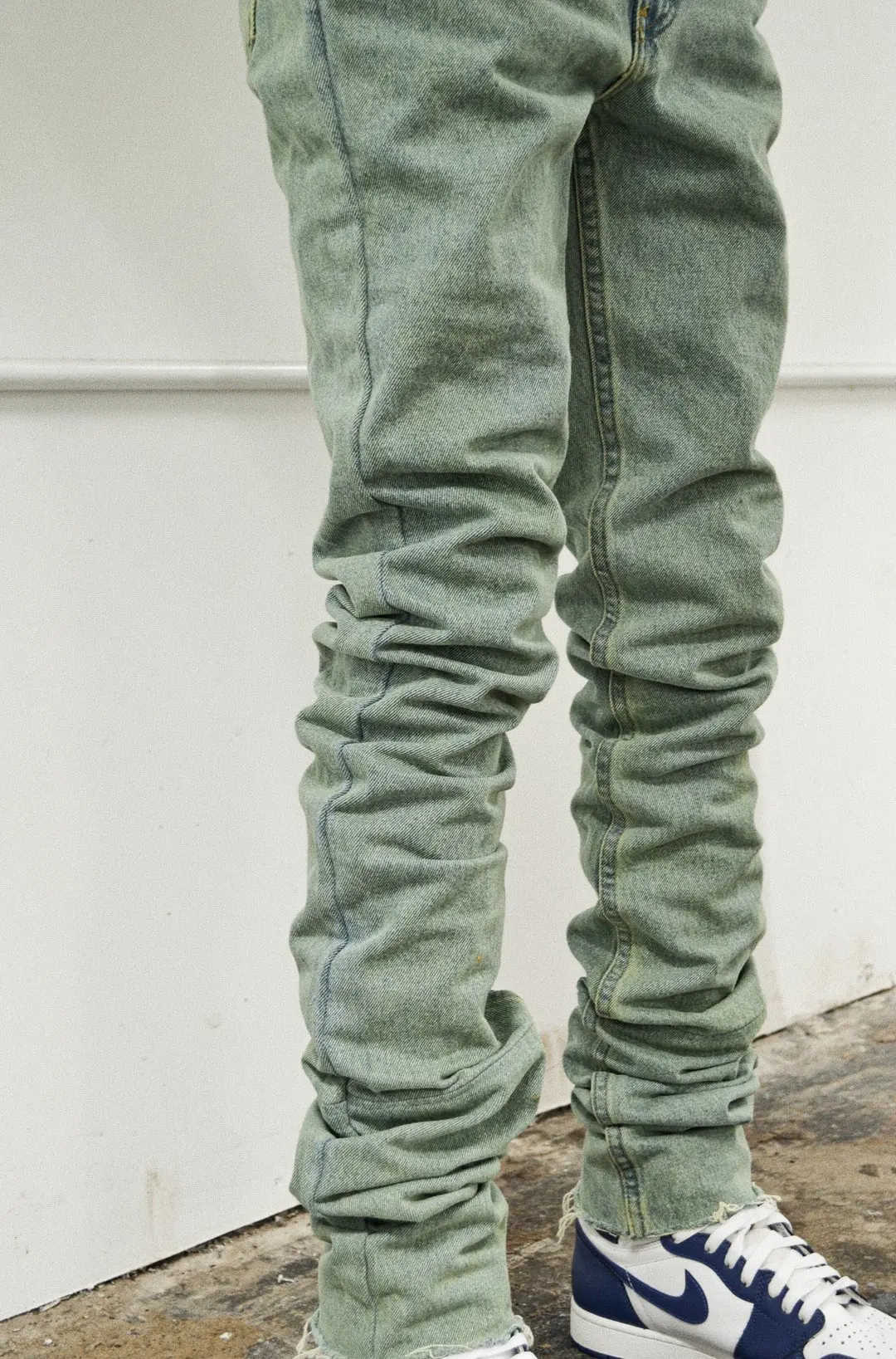 
DiZNEW Distressed Ripped Homme Fashion Custom Skinny Jeans Stacked Mens Jeans 