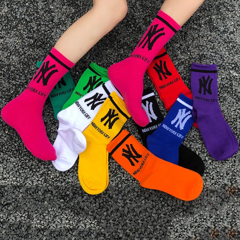 

Fashionable customized autumn and winter warm new york hat and purses prima sport colorful ny cotton socks, Custom color