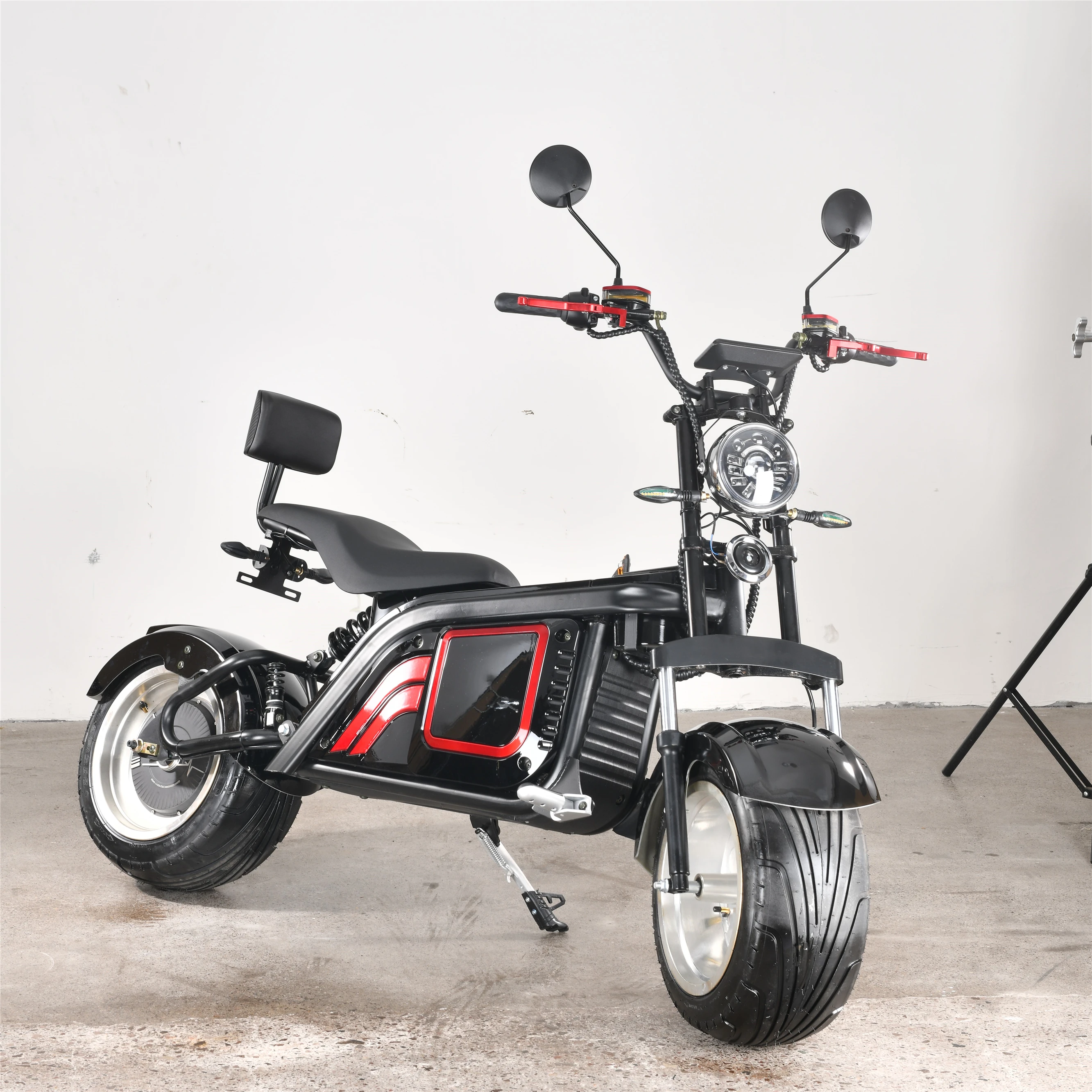 

Good Quality Chopper Model HL-6.0 2000W 45AH Road Legal Long Range Electric Scooters 2 Wheel Citycoco Adult