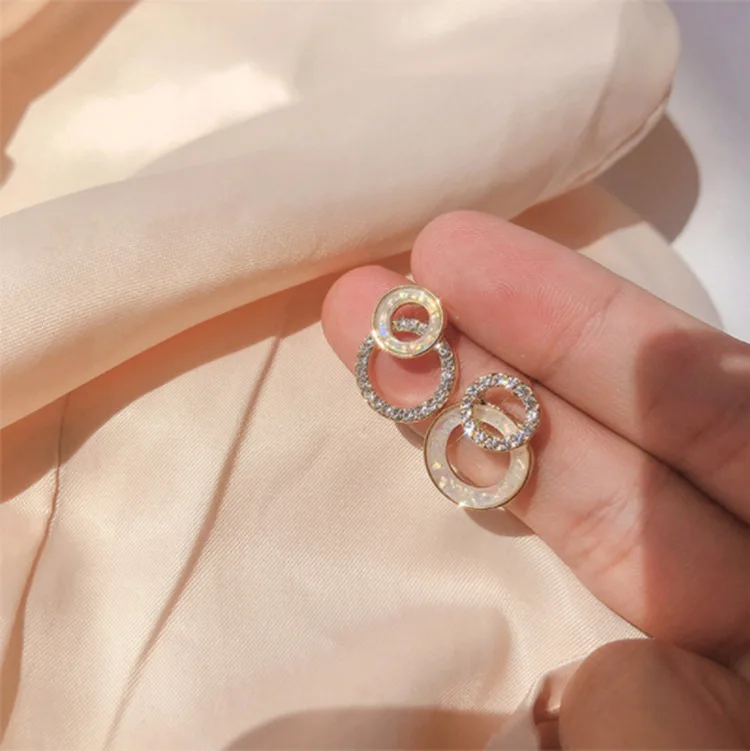 

Vershal Elegant Rineshine Stone Shell Diamond Hoop Earrings For Women