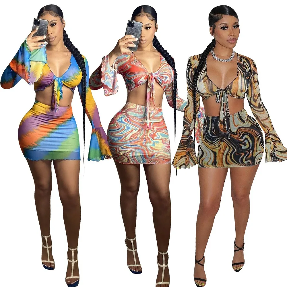 

Sexy women's mesh trumpet sleeve color printing lining two-piece dress, 3color