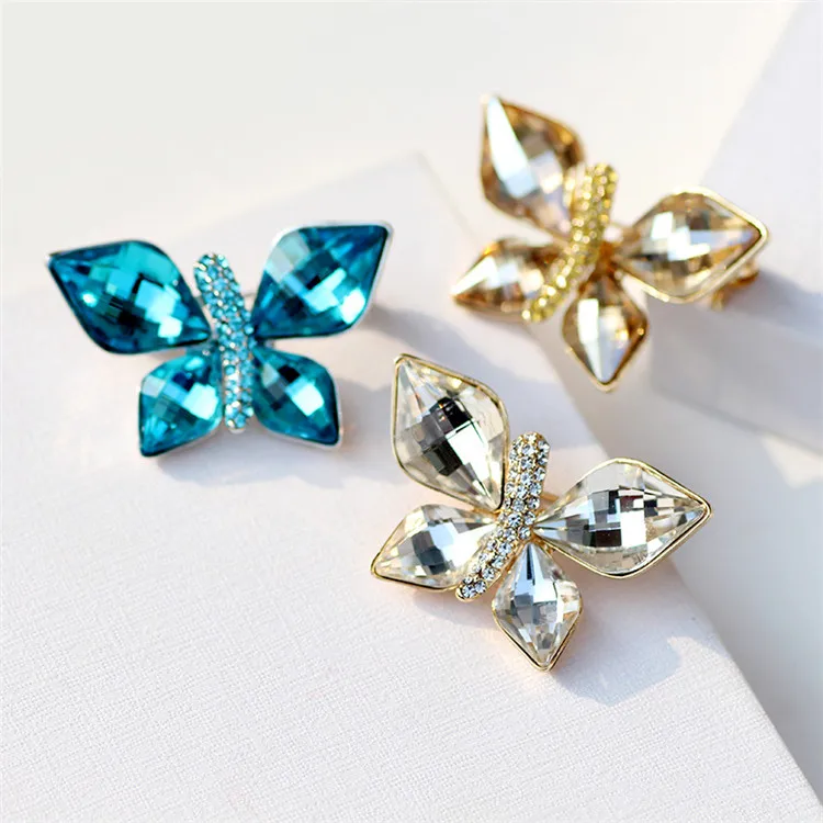 

High-end brooch crystal butterfly cartoon metal badge clothing women's clothes pin