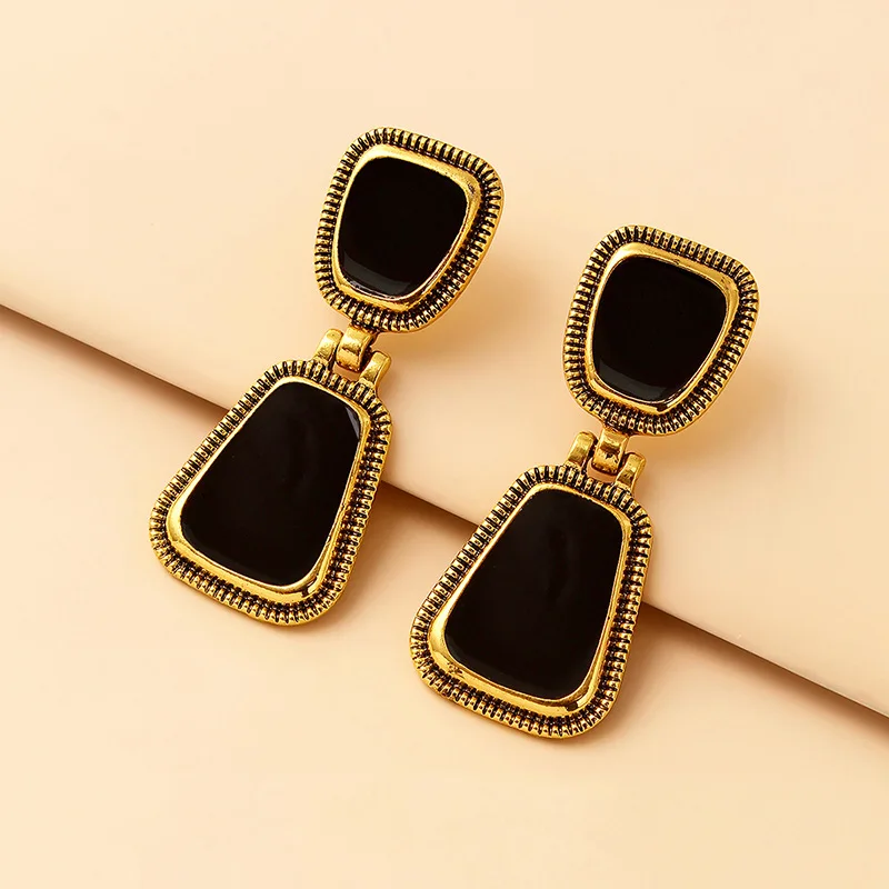 

2021 female models all-match personalized geometric earrings ancient gold electroplating black dripping buckle one-piece earring, As picture show