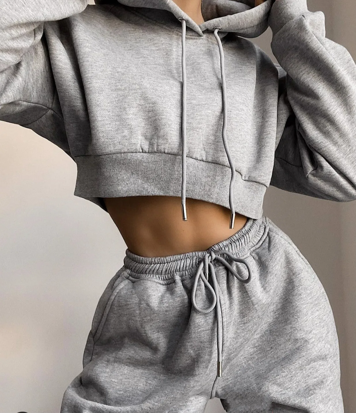 

2020 Wholesale Custom Logo Blank Fleece Cotton Womens Two Piece Hoodie And Sweatpants Jogger Set