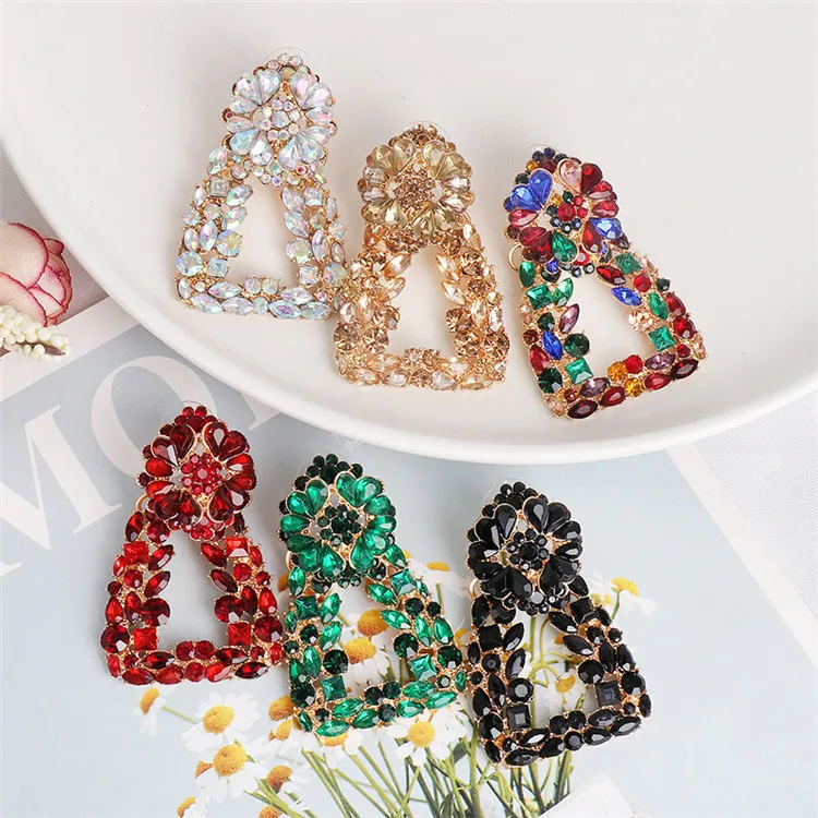 

The New Style Of The Same Retro Style Full Diamond Earrings Female Exaggerated Trend Big Triangle Earrings 5-Color Earrings