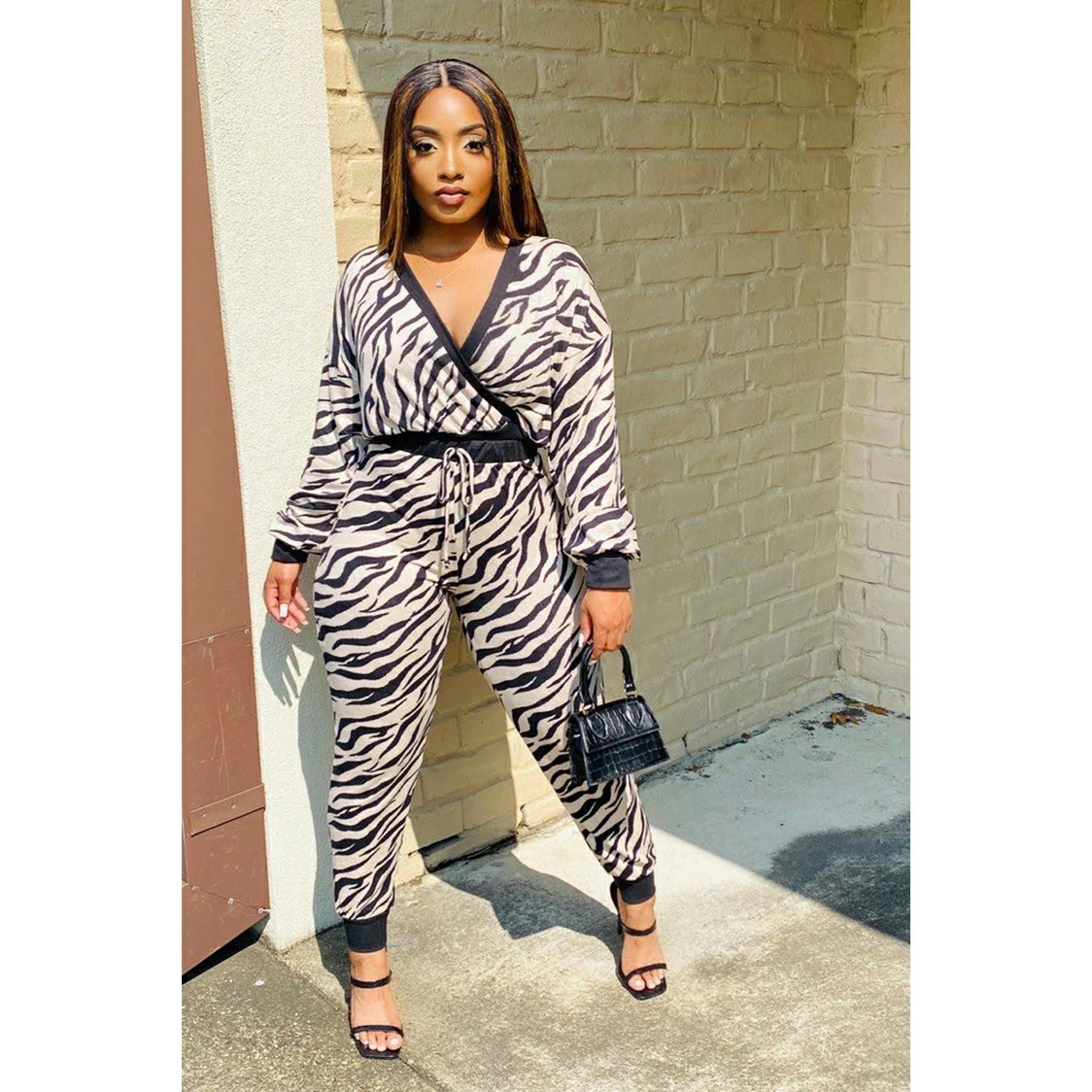 

Bunny BN-MO103 Taekwondo style animal stripe V-neck sexy two piece pants set clothes women