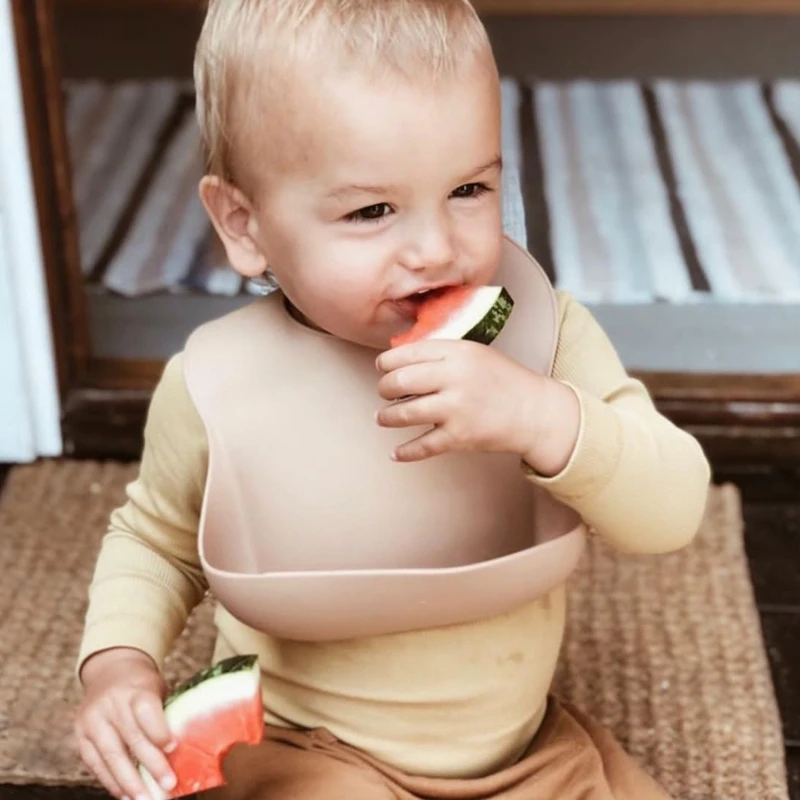Easily Clean Bpa Free Waterproof Food Grade Silicone Baby Bib For