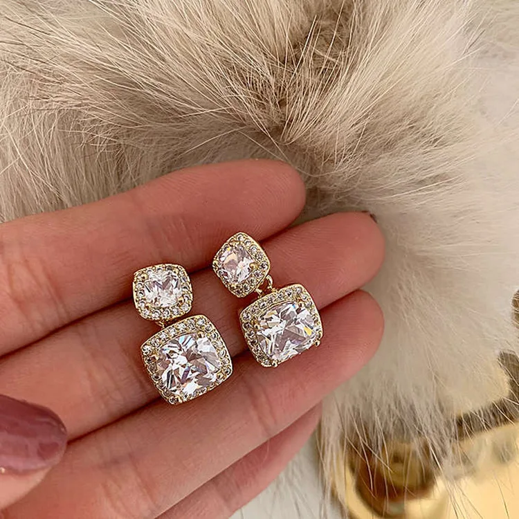 

Shiny S925 Sterling Silver Crystal Geometric Stud Earrings Glitter Gold Plated Square CZ Zirconia Drop Earrings for Women