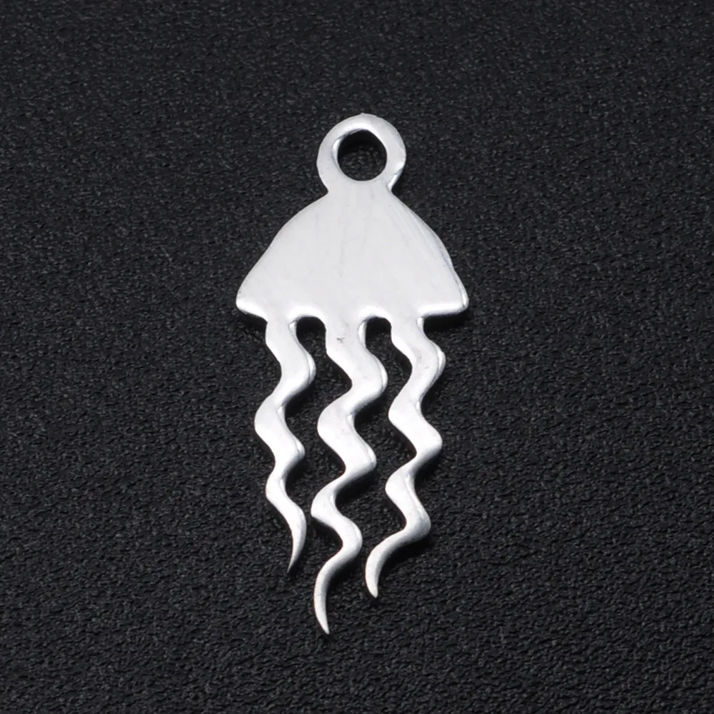 

Stainless Steel Refinded Women Accessories Jewelry Flat Jellyfish Charm Pendant 5Pcs/Bag