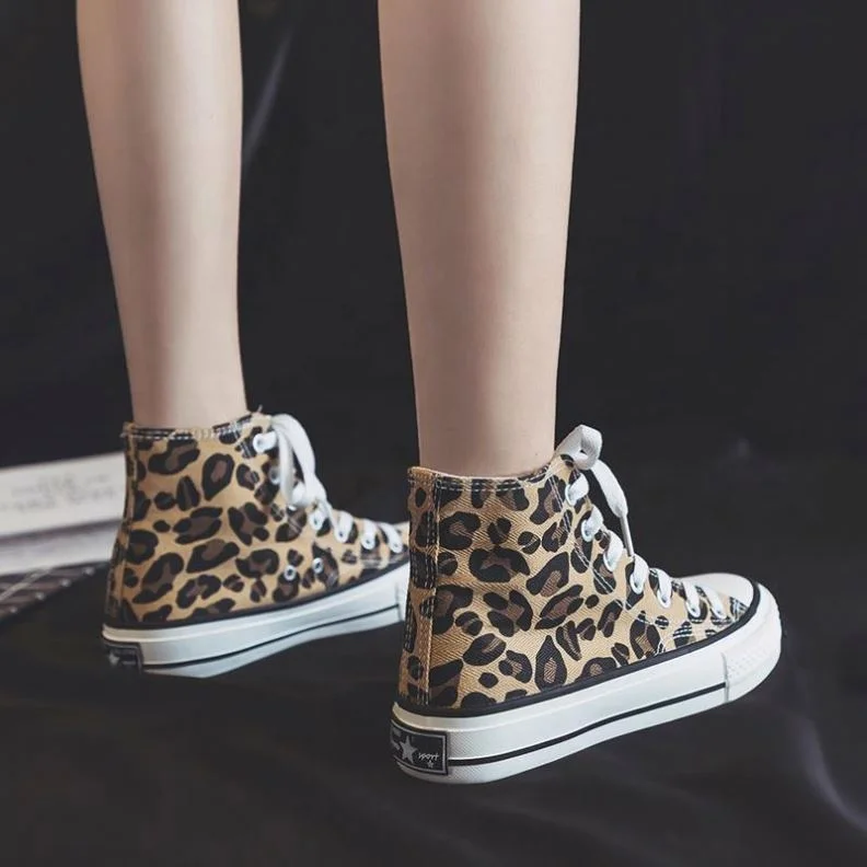 

Leopard Cheetah Animal Print Casual Sneakers Outdoor Men's Casual Shoes Brown Lace up Comfortable Canvas, Customized colors
