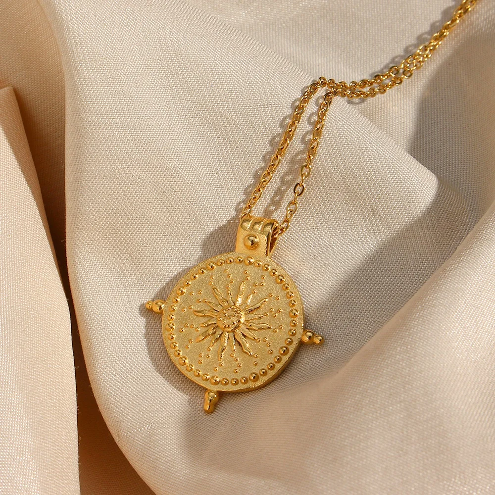 Tarnish Free Vintage Engraved Round Sun Pendant Necklace Stainless Steel 18K Gold Plated Jewelry