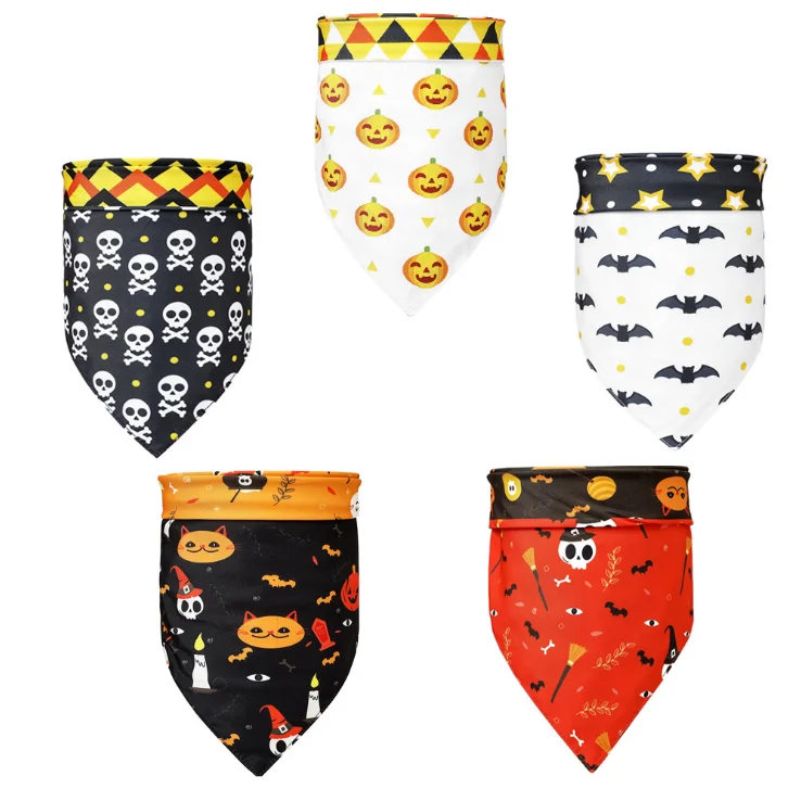 

Manufacturers spot double-sided pattern Halloween pet triangle scarf dog scarf pet saliva towel, Many colors