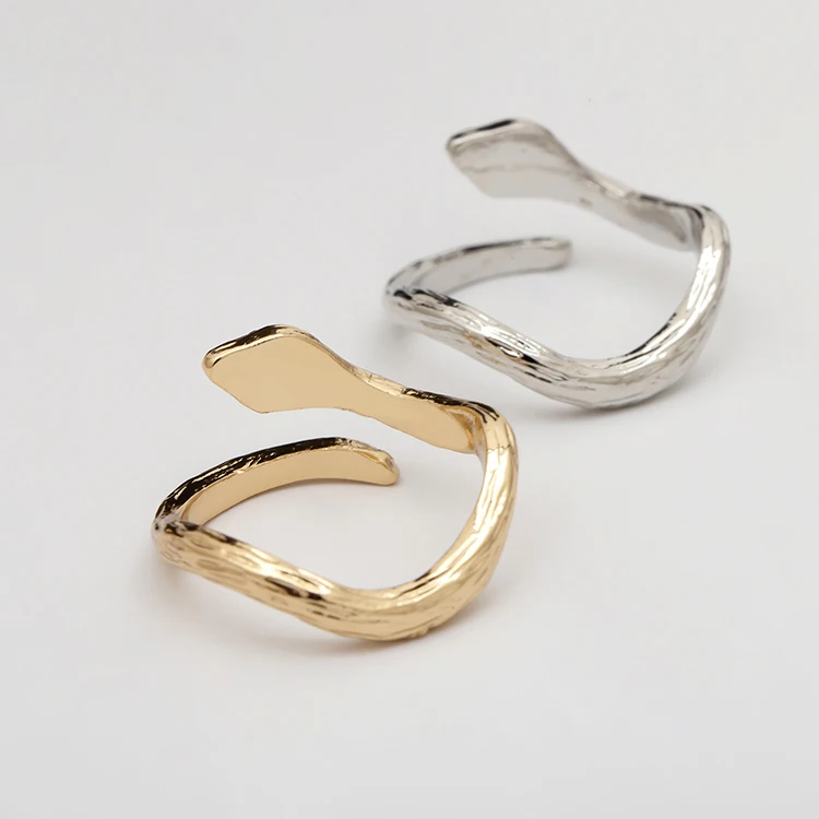 

Zooying Fashion Exaggerate Snake Shape Adjustable Ring, Gold,silver