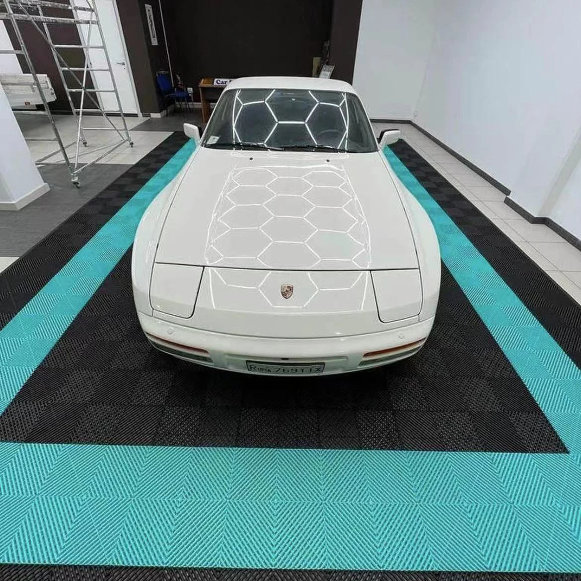 

PP Interlocking Mat Anti Slip Interlocking Drainage Garage Floor Tiles Plastic Indoor Floor Graphic Design Free Sample