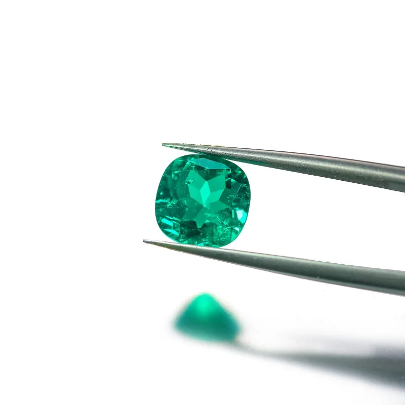 

Wholesale lab created emerald quality same as Afghanistan emerald for diamond ring Hydrothermal emerald