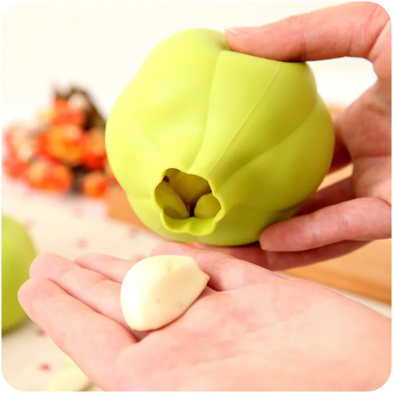 

Kitchen Tool Odor Free Garlic Cloves Peeler Skin Remover Silicone Garlic Peeler Without Smell, Green