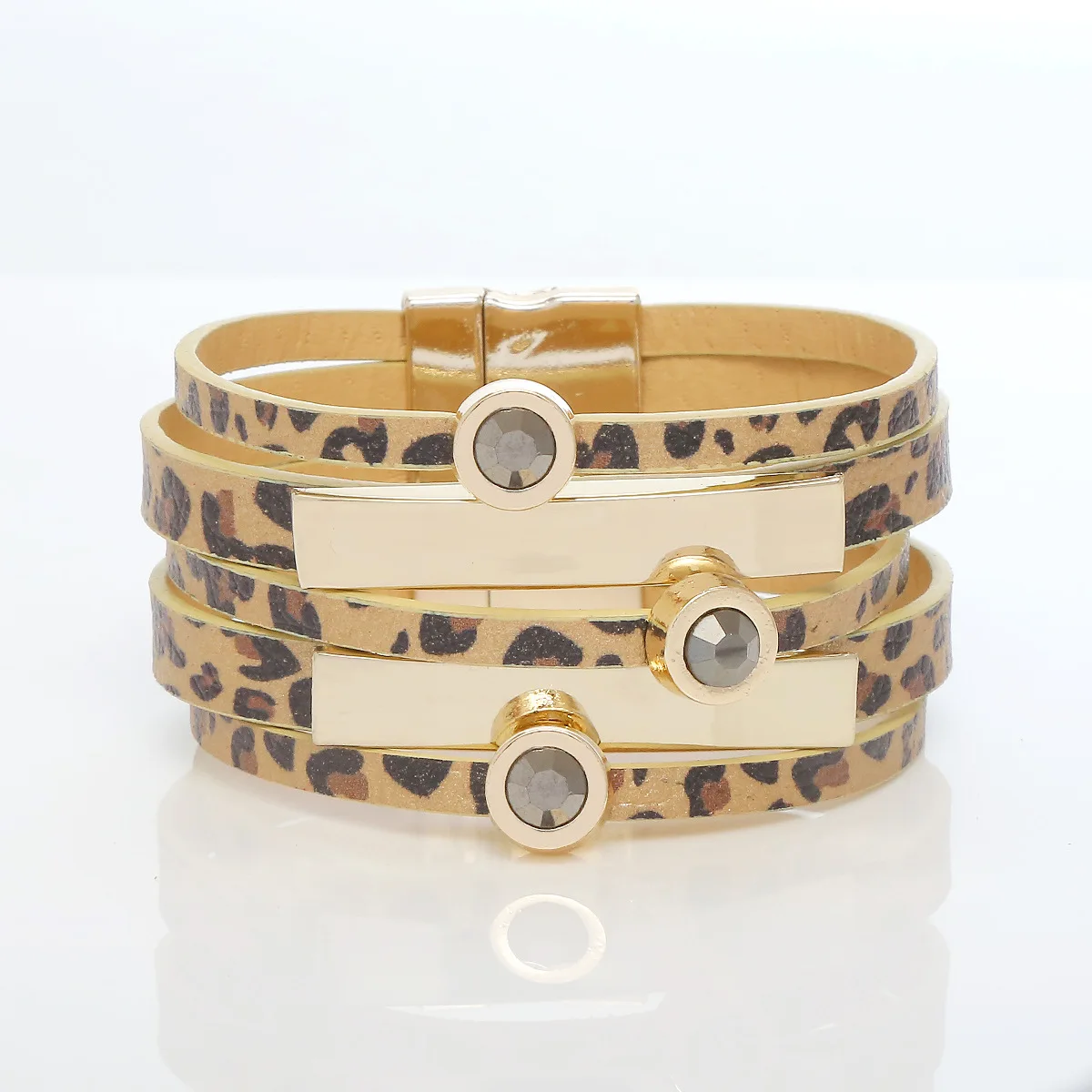 

2021 Sailing Jewelry Leopard Multilayer Bracelet Multilayer Magnet Clasp Bracelet Leather Wrap Magnet Clasp Bracelet