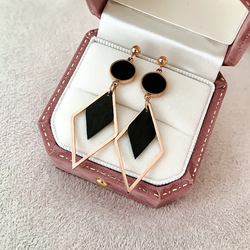 

wholesale square black gold plated titanium earring