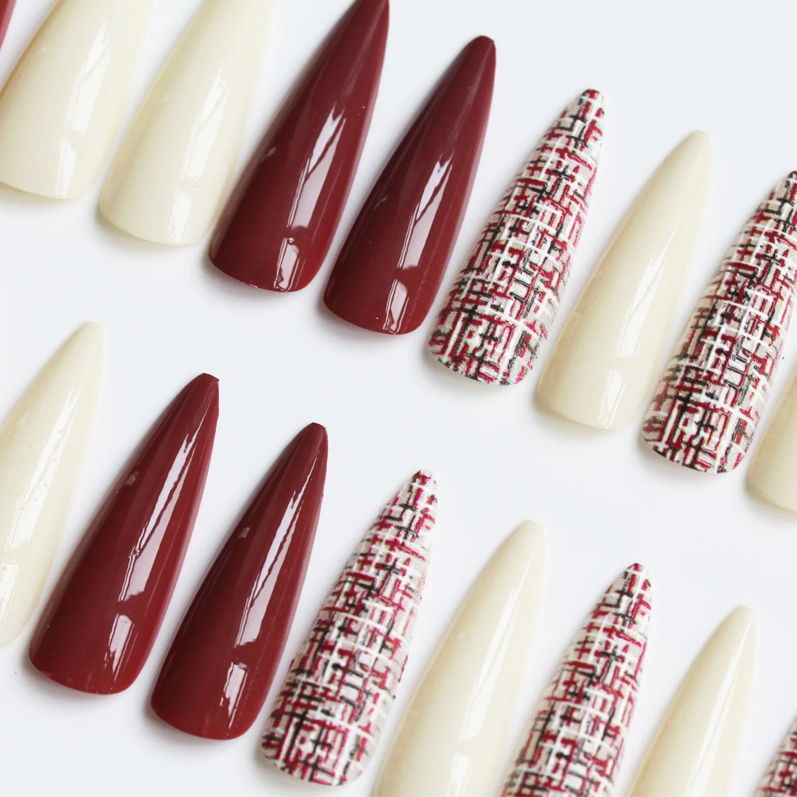 

NEW ARRIVAL Wholesale Supplier Artificial Fingernails Plaid Pattern BlingBling Fashion Designer Nails Press on