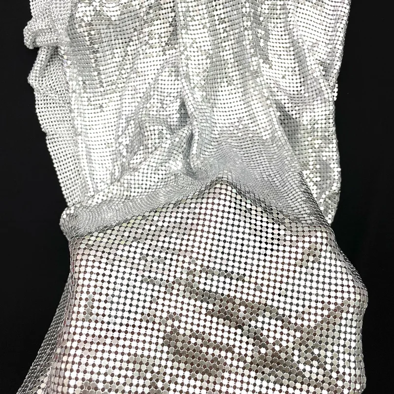 

S538 Soft flexible aluminum chainmail metal mesh fabric silver metallic aluminum sequin table cloth