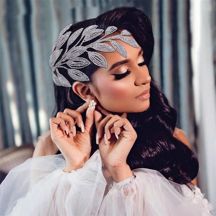 

Wholesale Bridal hair accessories Hand-woven code chain rhindiamonds silver leaf hair comb wedding headdress