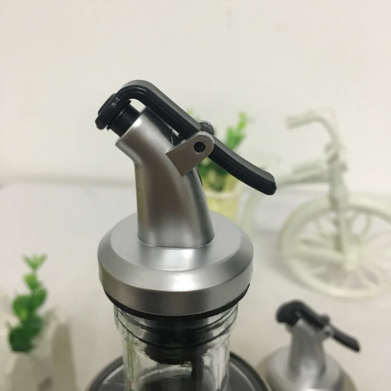 

Olive Oil Sprayer Vinegar Bottles Can ABS Lock Plug Seal Leak-proof Food Grade Plastic Nozzle Sprayer Liquor Dispenser, As photo