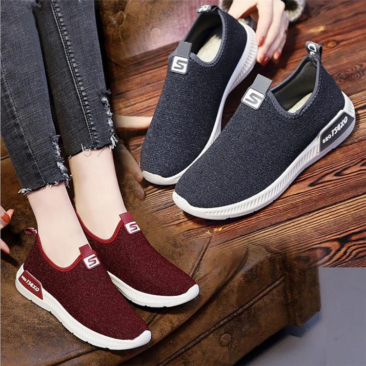 

Fall 2020 wear a pair of flat loafers and shoes for women, Red, black, gray