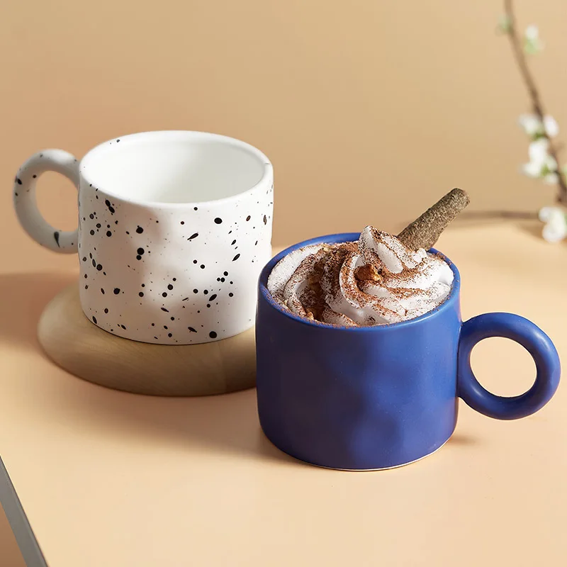 

Lelyi Creative Irregular Hand Pinch Big Ear Ceramic Mug Nordic Cream Large Capacity Coffee Cup