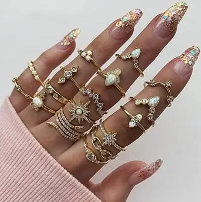 

Retro Gold Plated Ring Star Ring Irregular Wavy Ring for Women