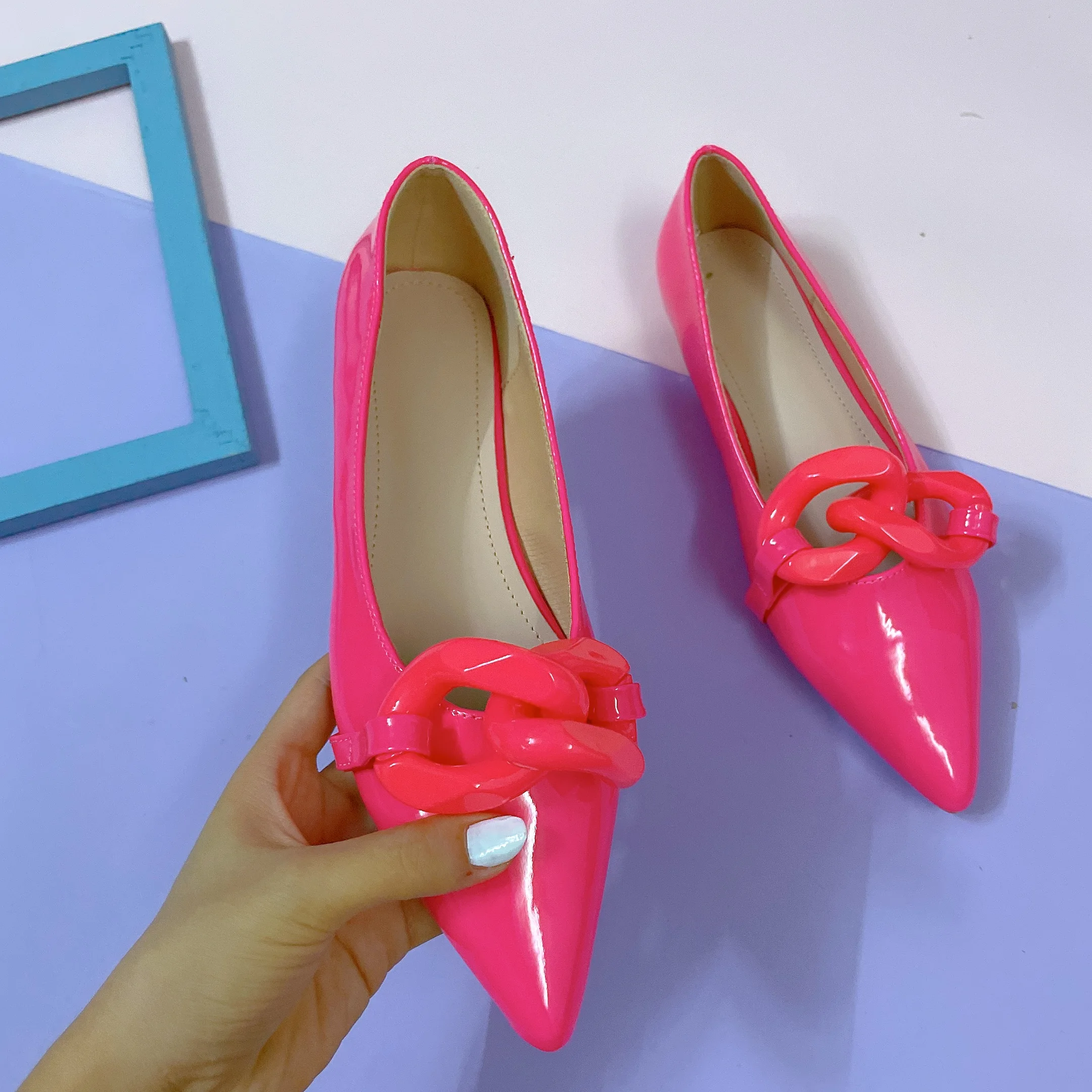 

2022 women flat shoes chain women sandals, As pictures