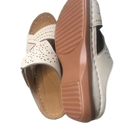 

2021 European and American large size sewing line anti-skid hollow slippers