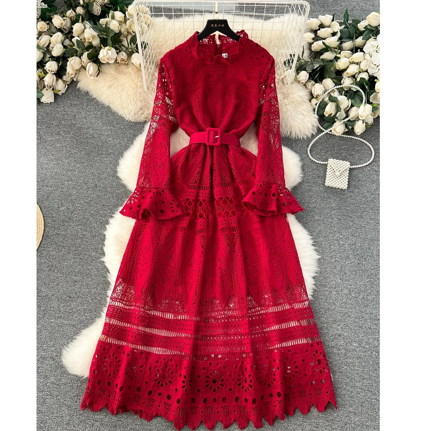 

Wholesale Spring Temperament Senior Sense Court Vintage Dress With Slim Waist And Hollow Hook Flower Lace A-line Dress