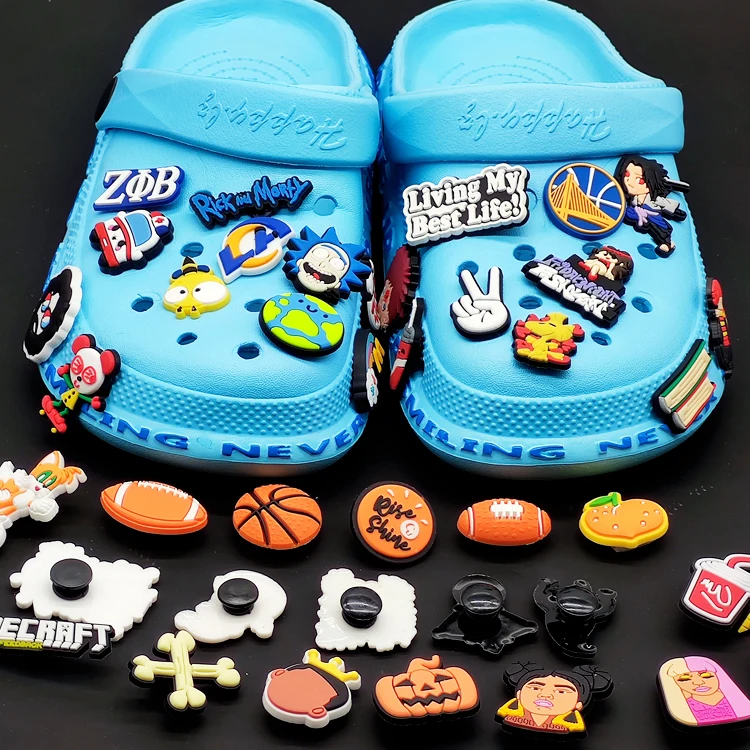 

2021 wholesale newest new fashion luxury football basketball cartoons pvc flower accessories holes clog shoe decoration charms, Custom