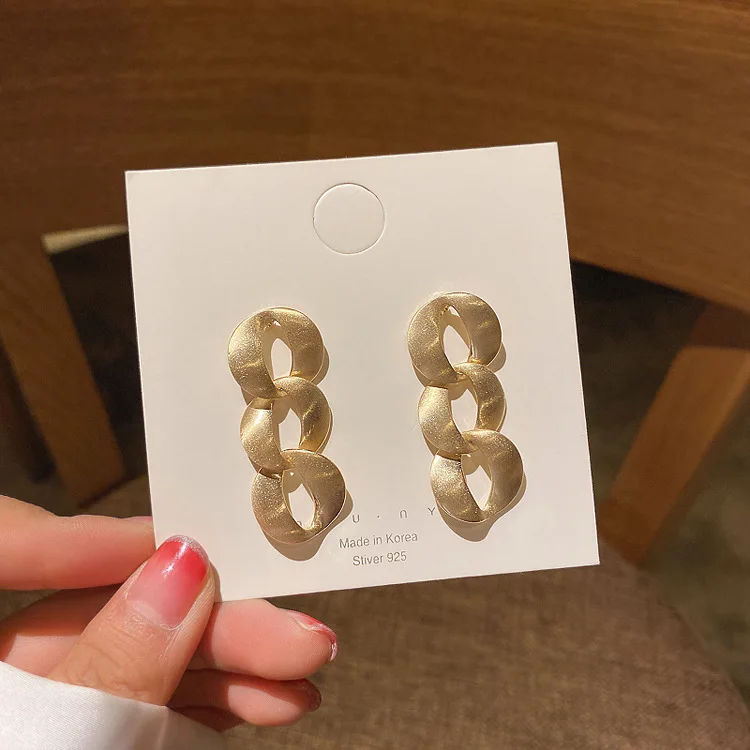 

2021 trendy metal women chain tassel earring