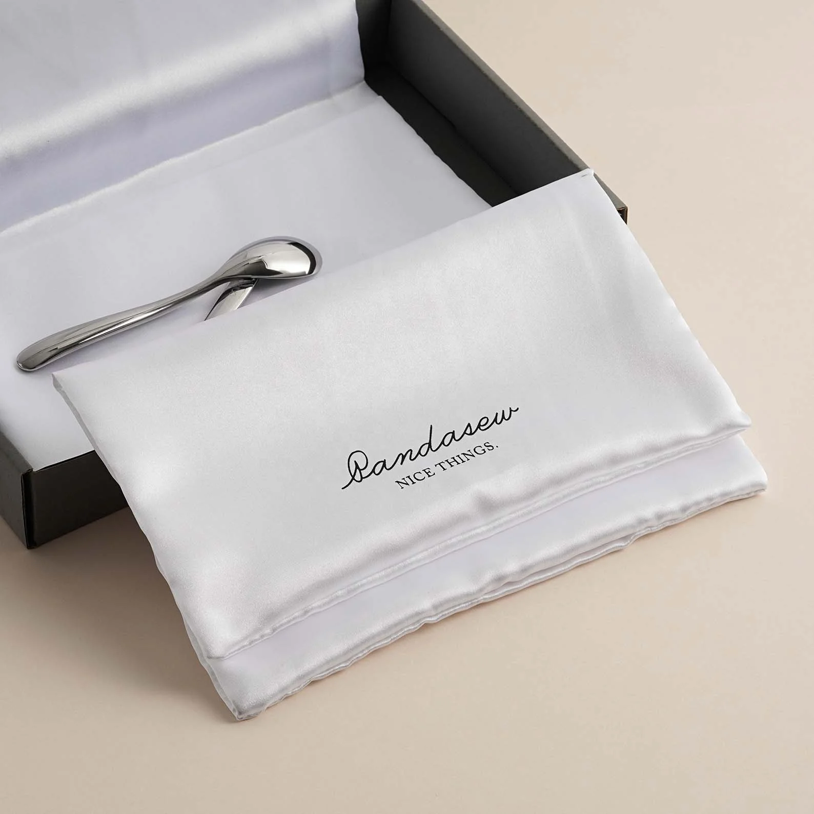 

PandaSew Custom Logo Luxury Jewelry Packaging Bag White Satin Envelope Style Jewelry Pouch, Accept customized color