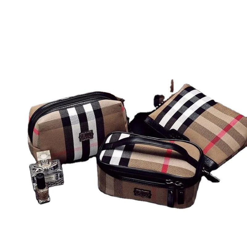 

Wholesale Custom Gold Logo Printed Organizer Gift Cotton Canvas Carry All Pouch Fashion Toiletry Travel Makeup Cosmetic Bag TCB