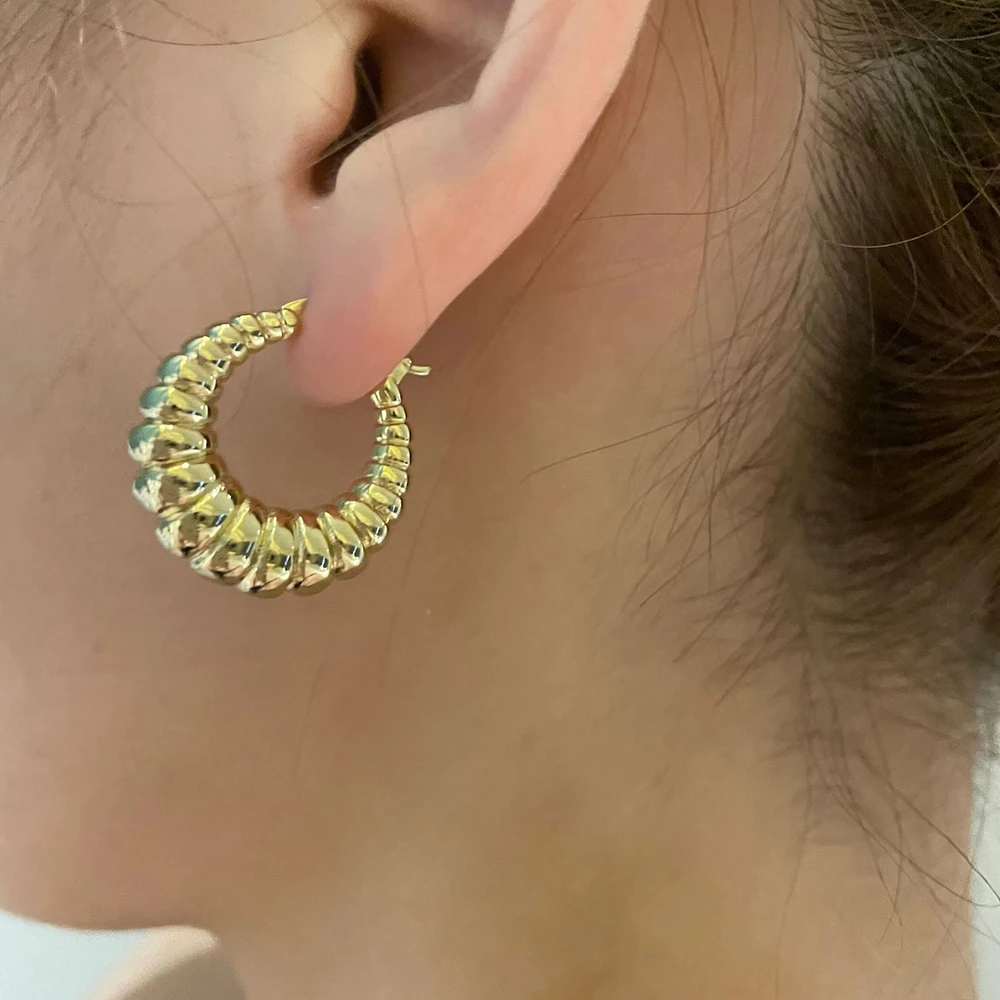 

New Exaggerate Female Oval Texture Croissant Hoop Earrings Gold Color Screw Twisted Smooth Chunky Geometric Earrings Lady