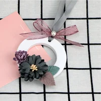 

White Round Ring Shaped Hanging Aroma Scented Ceramic Fragrance Diffuser Clay