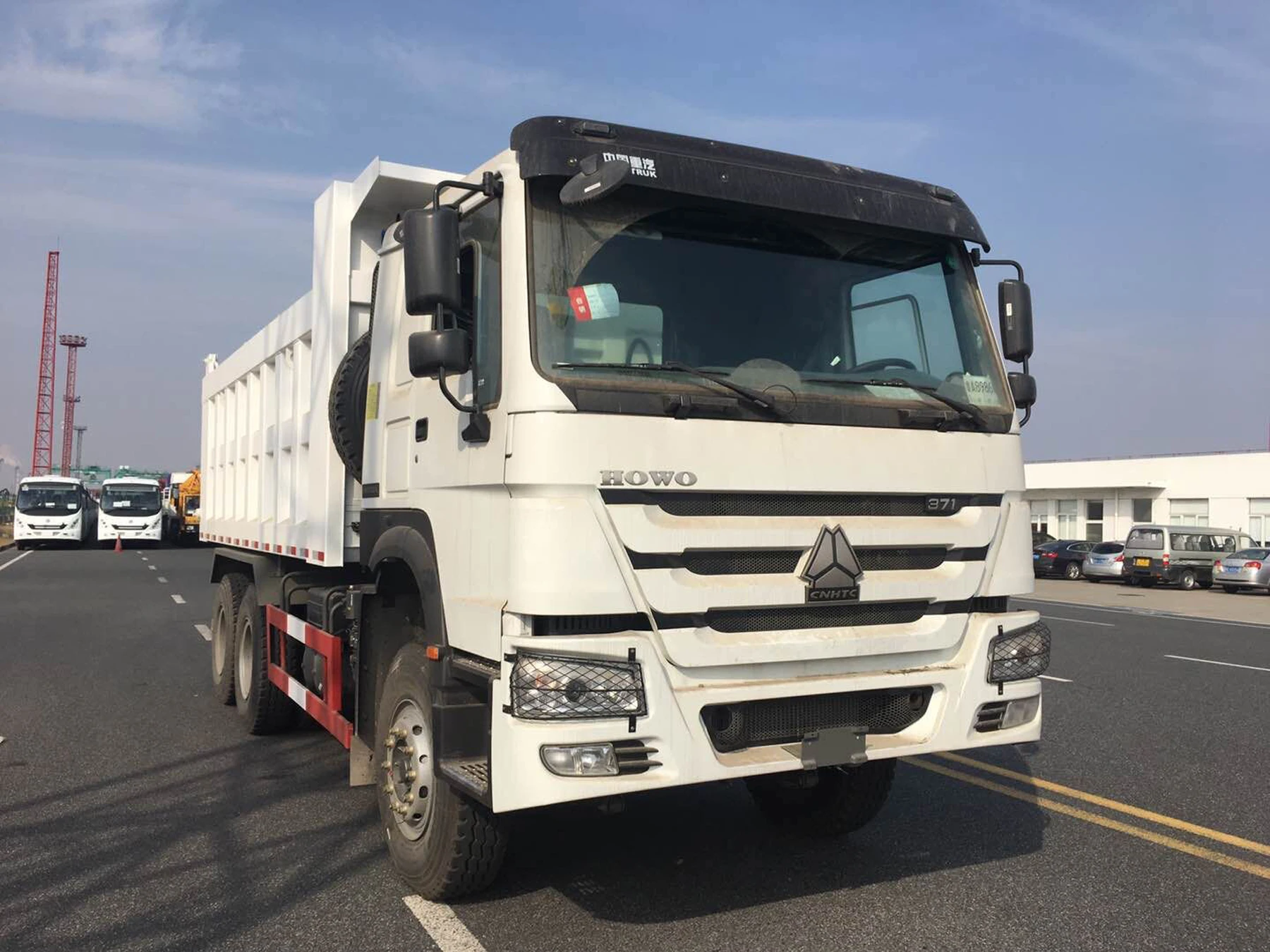 China 2 Units Of Sintruck HOWO Dump Truck Sold To Africa 