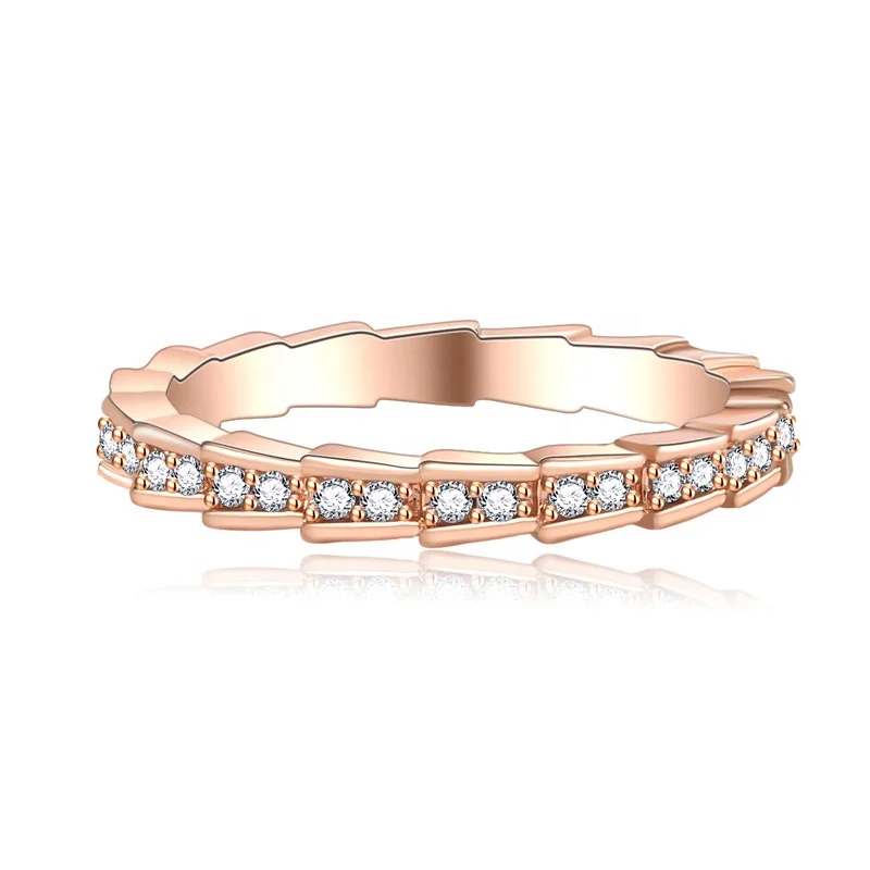 

Fashion Retro Elegant Moissanite Simulation Diamond Ladies Decorative Ring