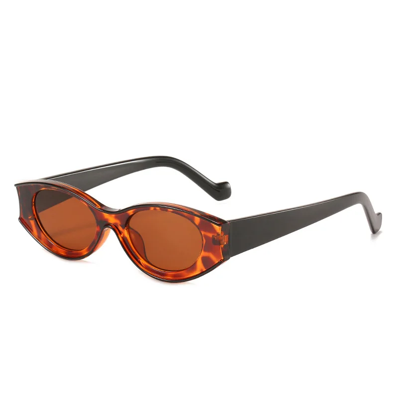 

Brand Design Retro Women Men Trendy Oval Sunglasses