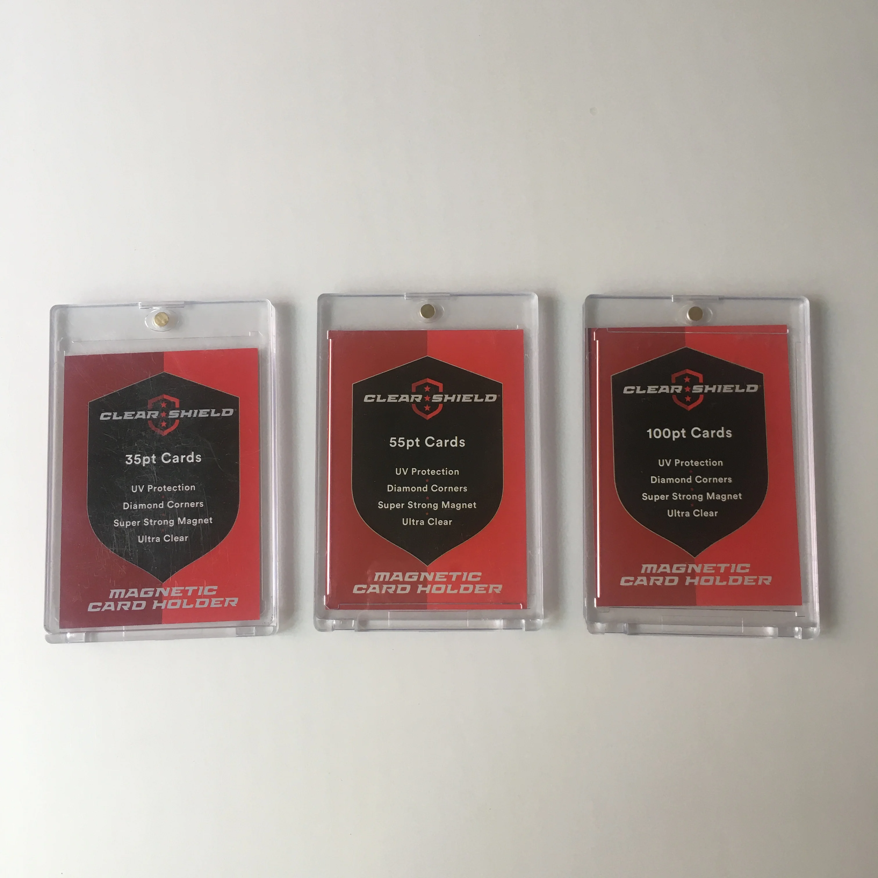 

Hard Clear Acrylic 35Pt Uv Protection Magnetic Clear Plastic Material One Touch Business Id Name Card Holder, Transparent