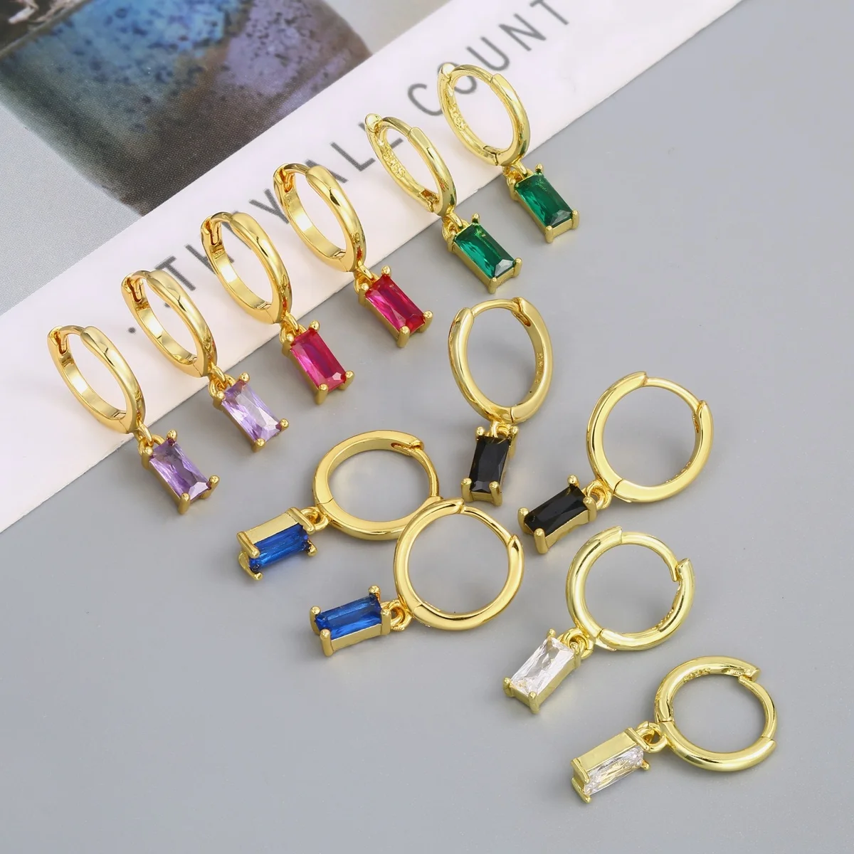 

CZ brass diamond 18k plated huggie hoop zircon fashion jewelry oro laminado moda mujer aretes custom gold earring women