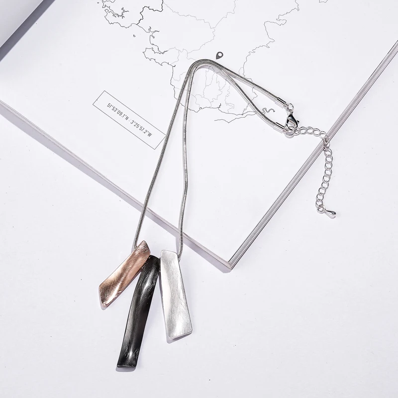 

Modern Personalized Vertical Silver Bar Jewelry Necklace
