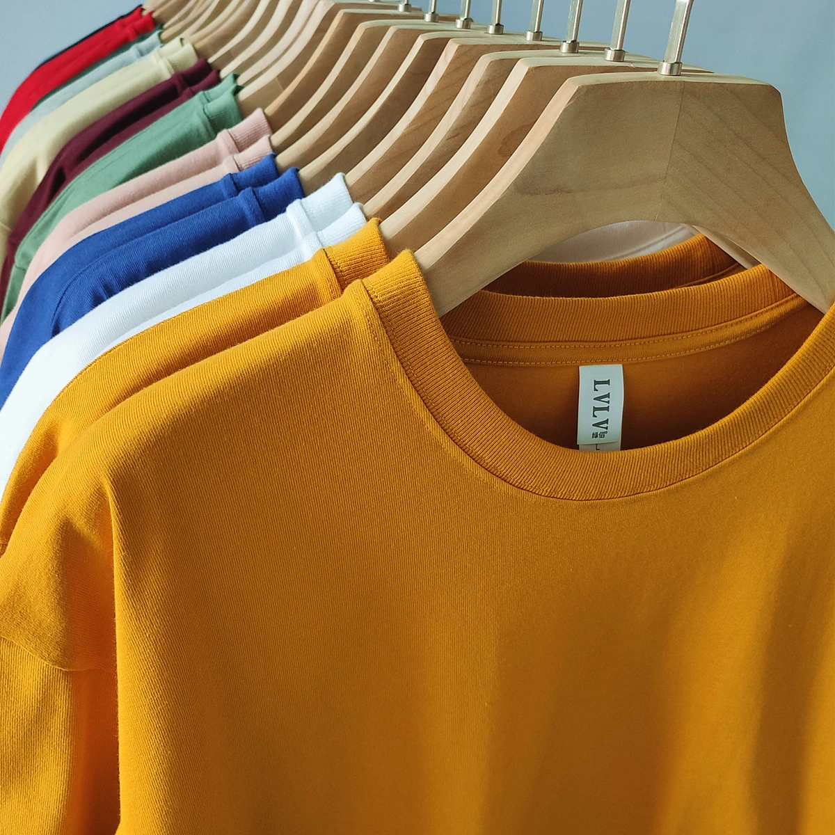 
Wholesale custom-made 240g drop shoulder heavy cotton round neck T-shirt custom-made high-quality T-shirt can be printed embroid 