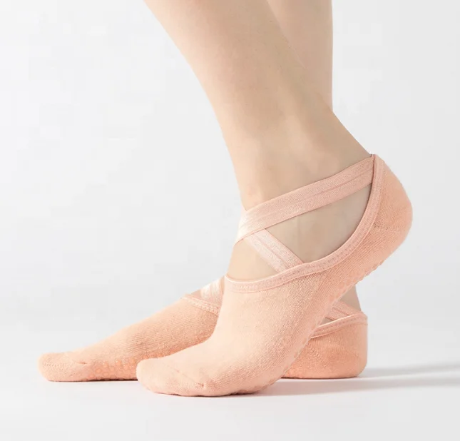 

KANGYI OEM Custom Women China Yoga Ballet Breathable And Anti Slip Socks